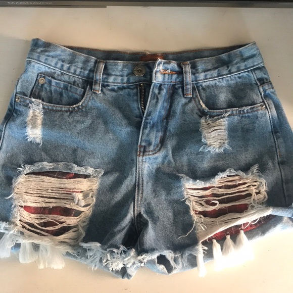 Stagecoach Denim shorts with plaid pockets - Picture 2 of 7